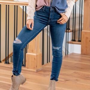 KanCan Women's Rose High Rise Super Skinny Jeans Medium Wash Size 9/28
